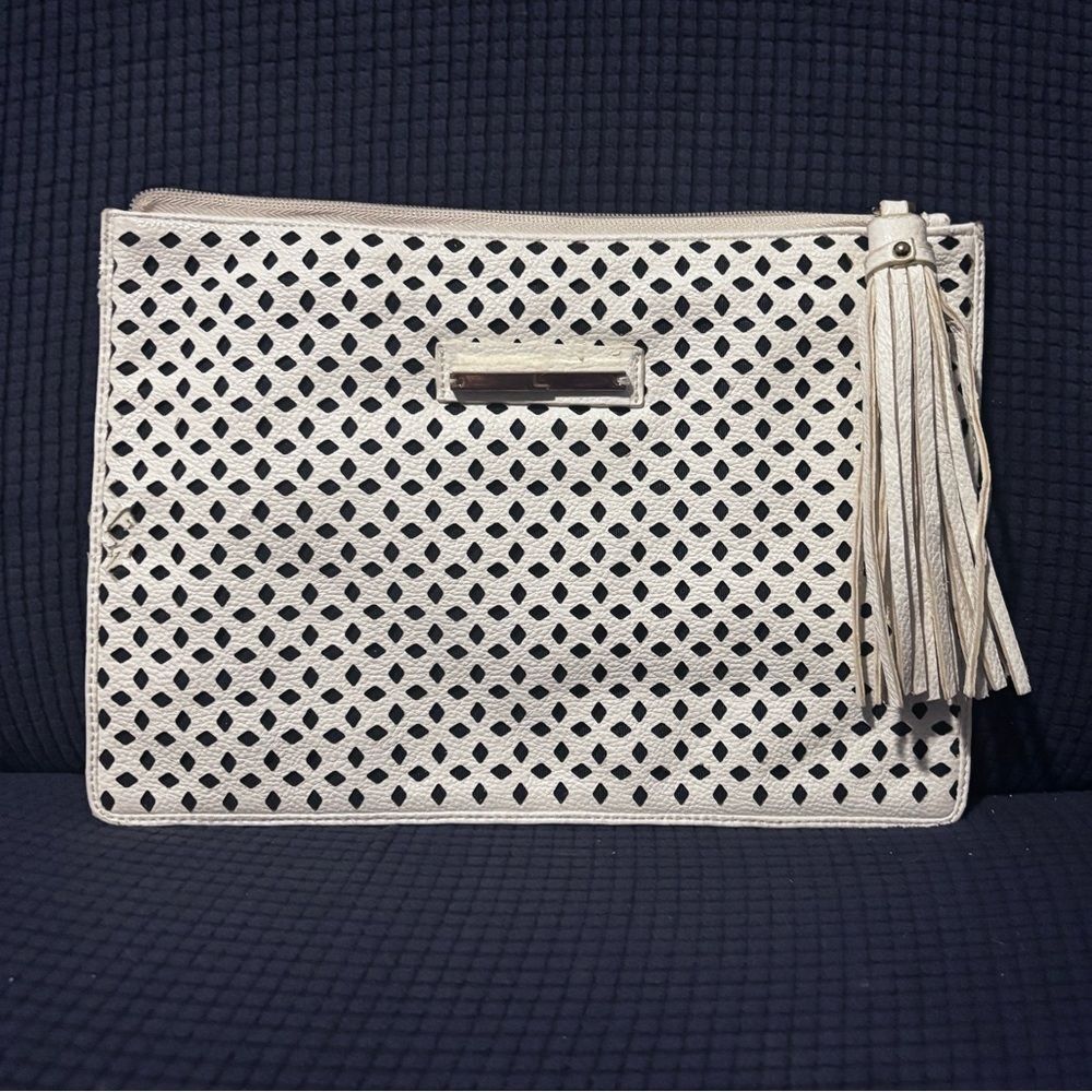 The Limited White Laser-Cut Design Clutch
